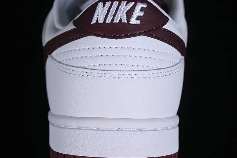 All categories Nk SB Dunk series Nk SB Dunk Low low-top sneakers Nk SB Dunk Low white and red color low-top casual sports skateboard shoes DV0831-102